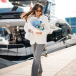 Bukiet z hortensję, róże, białe gałązkowe róże i rumianki - obrazek 2