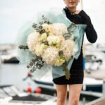 Bukiet z hortensji, eustomy, róży i eukaliptusa