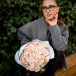 Gałązkowe róże z rumiankiem - obrazek 2