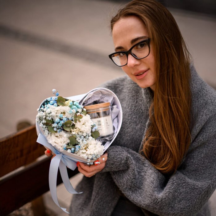 Flowerbox serce z kwiatami i sojową świecą - Image 2