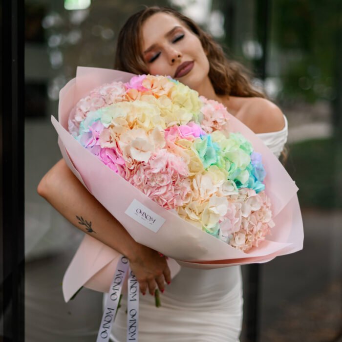 Bukiet tęczowej hortensji - obrazek 2