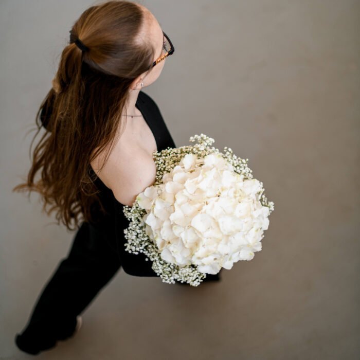 Flowerbox z hortensji i gipsówki — изображение 2