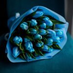 Mono bukiet z niebieskich tulipanów - obrazek 2