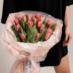 Mono bukiet z piwoniowych tulipanów