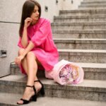 Duo bukiet z piwonii i kolorowej gipsówki - obrazek 3