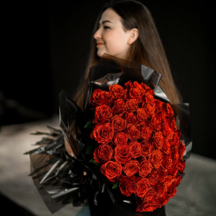 DSC_9836 Buket z brokatowymi różami - obrazek 1