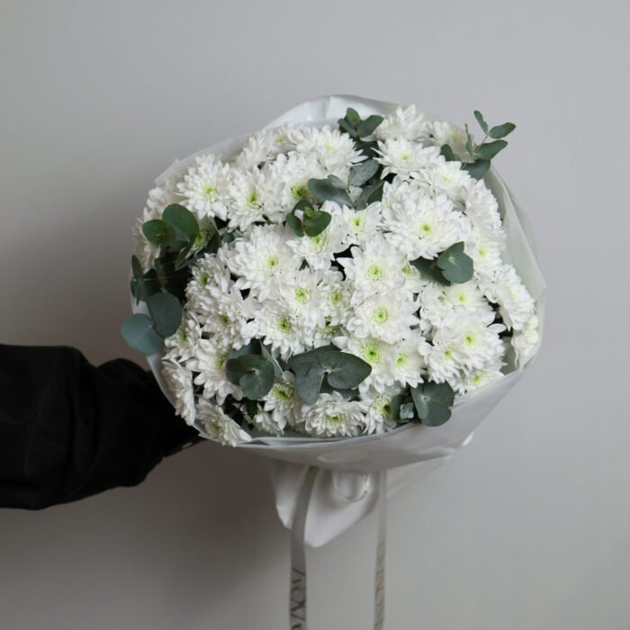 Bukiet z gałązkowej chryzantemy i eukaliptusa - Зображення 1