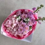 Bukiet z hortensji, chryzantem, lewkonii i oksypetalum