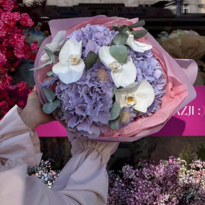 IMG_1500 Bukiet z hortensjami, orchideami i scabiosą — изображение 1