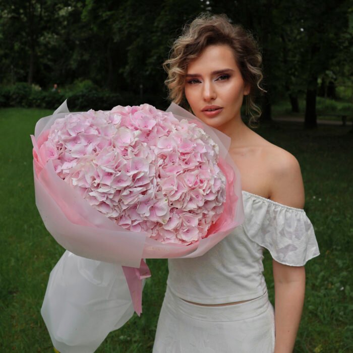 Bukiet z różowych hortensji - obrazek 3