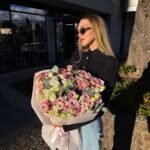 Bukiet z różowych i białych eustom - obrazek 2