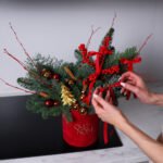 Świąteczna kompozycja w aksamitnym pudełku - obrazek 4