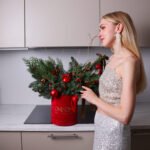 Świąteczna kompozycja w czerwonym, welurowym pudełku  - obrazek 4