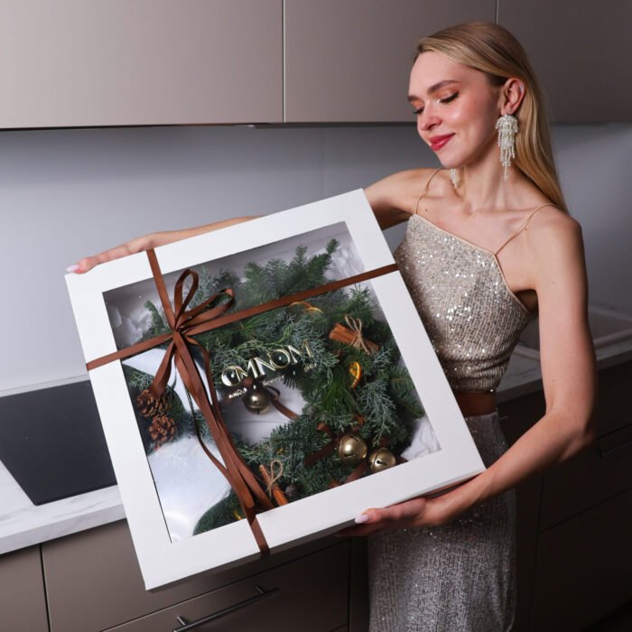 Naturalny wieniec świąteczny w rustykalnym stylu - obrazek 2