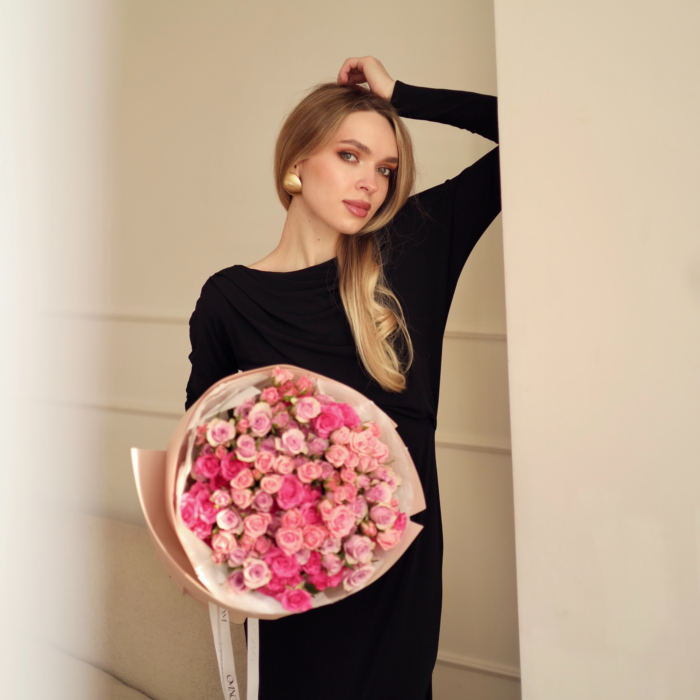 Luksusowy bukiet z róż gałązkowych w odcieniach różu i fioletu