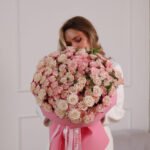 Monobukiet z róży koronkowej