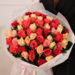 Bukiet  z miksu kenijskich róż