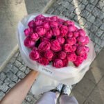 Bukiet z różowych róż gałązkowych Giselle