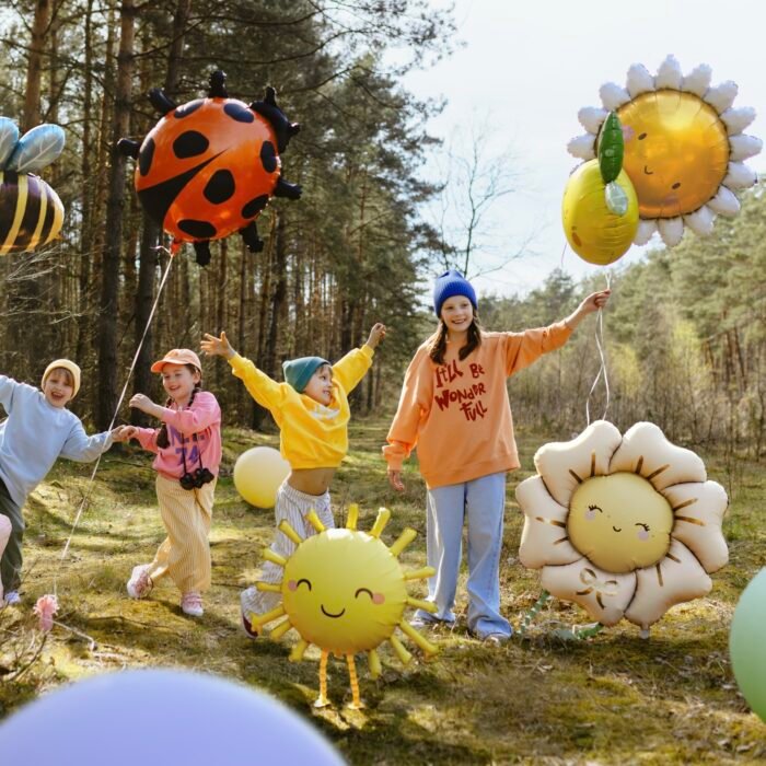 Balon foliowy Kwiatek, 104x104 cm, jasny beż - obrazek 3